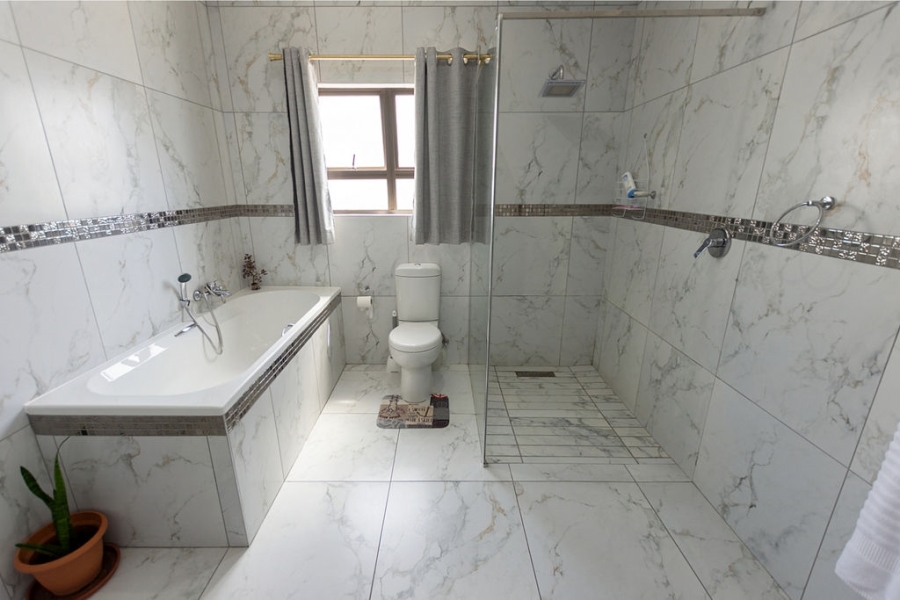 3 Bedroom Property for Sale in Country Club Western Cape